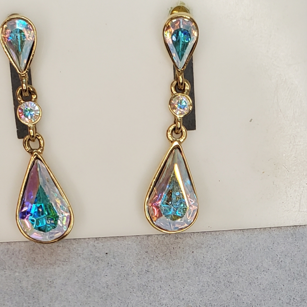 Givenchy Teardrop Multifaceted Crystallized W/ Swarovski Earrings - Picture 6 of 8